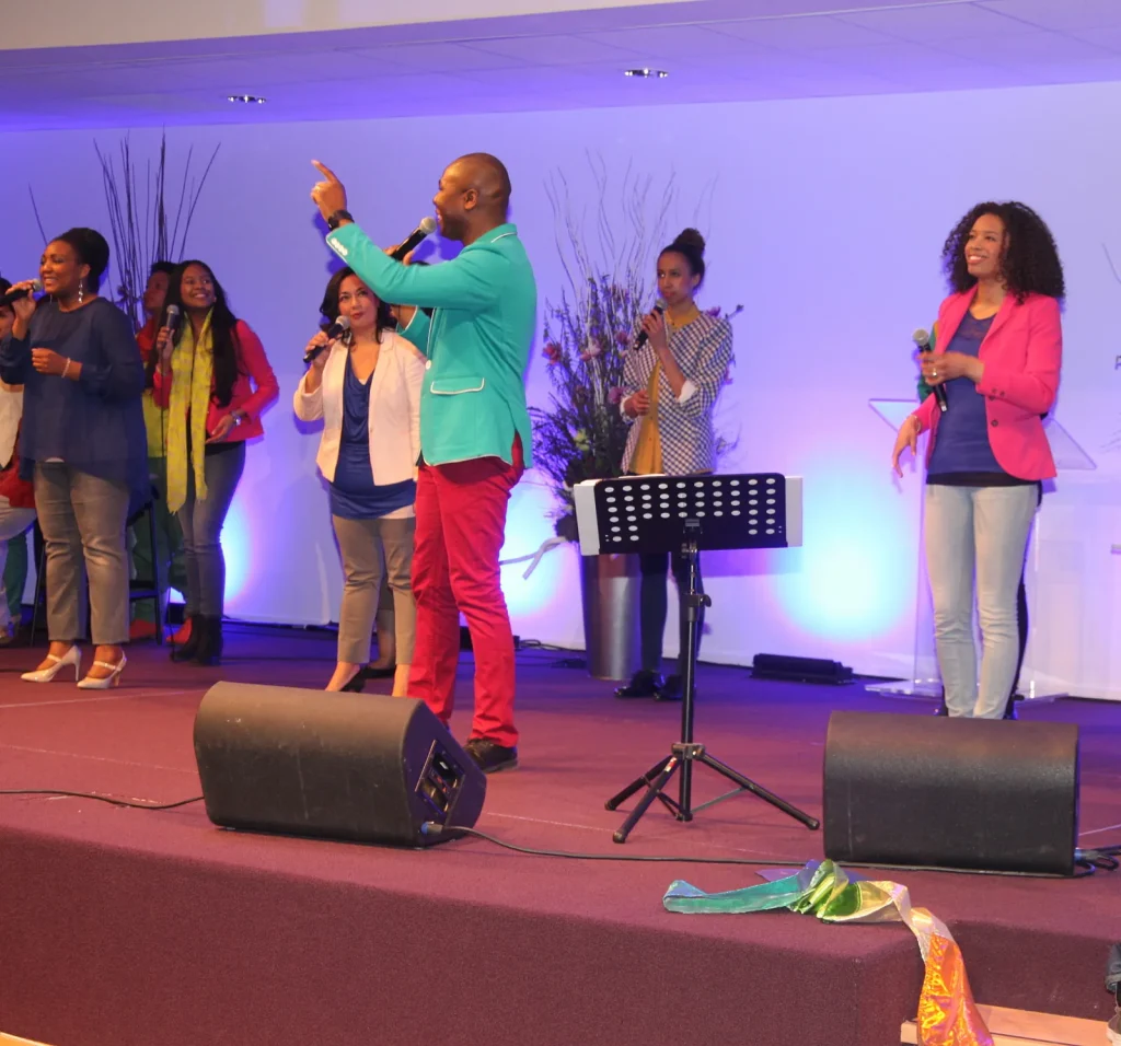 What Are the Benefits of Singing for Mental and Physical Health?