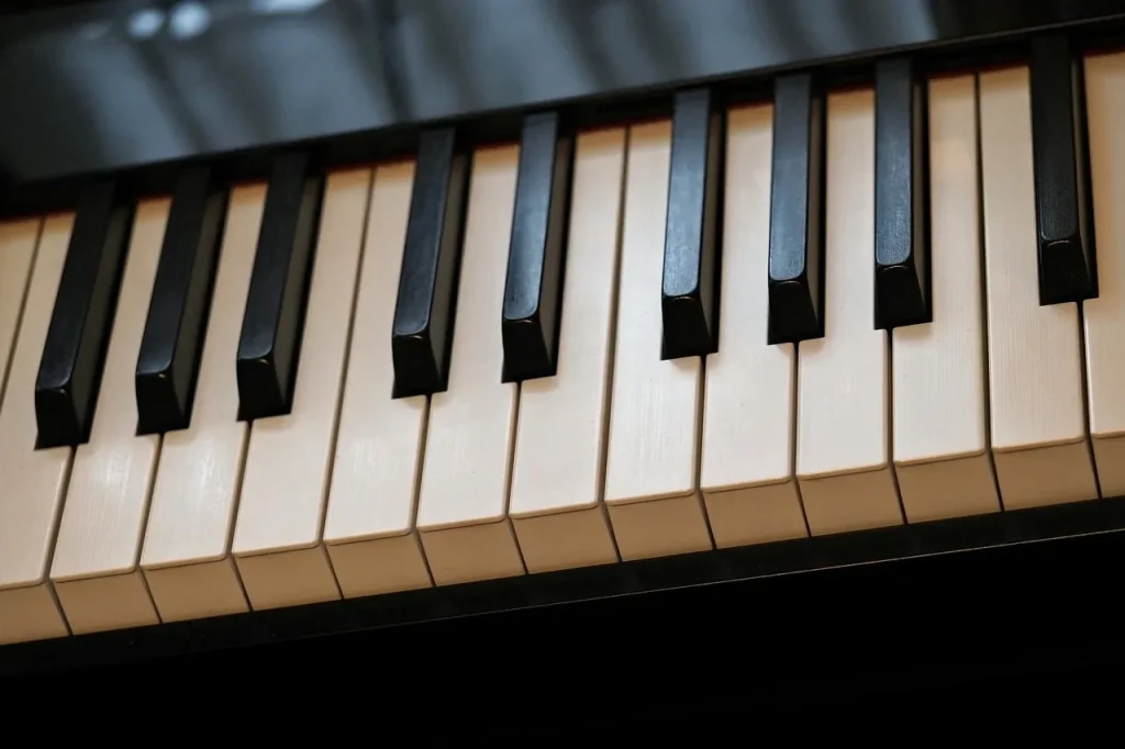 Learn to play gospel piano like a pro