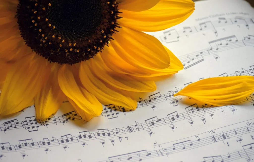 Traditional Religious Hymns to Mary