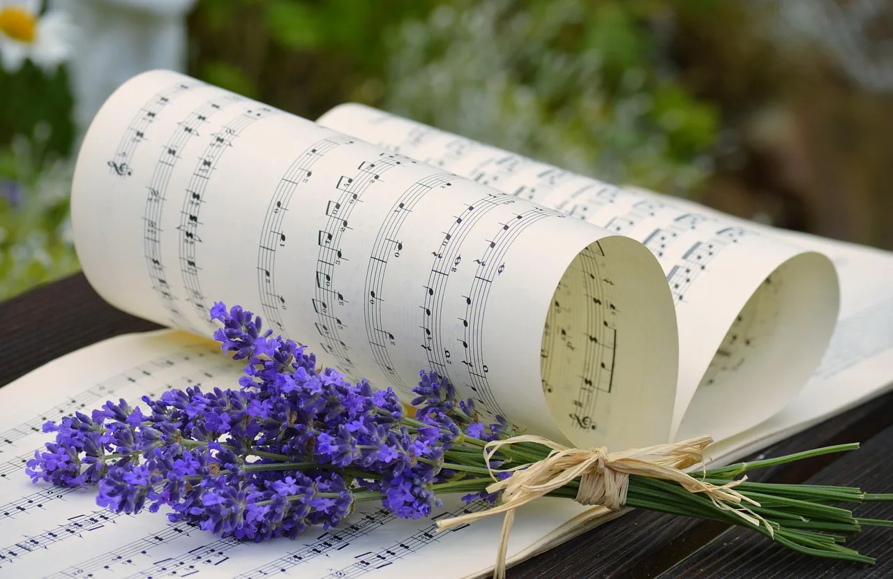 How to Choose a Religious Song for a Baptism