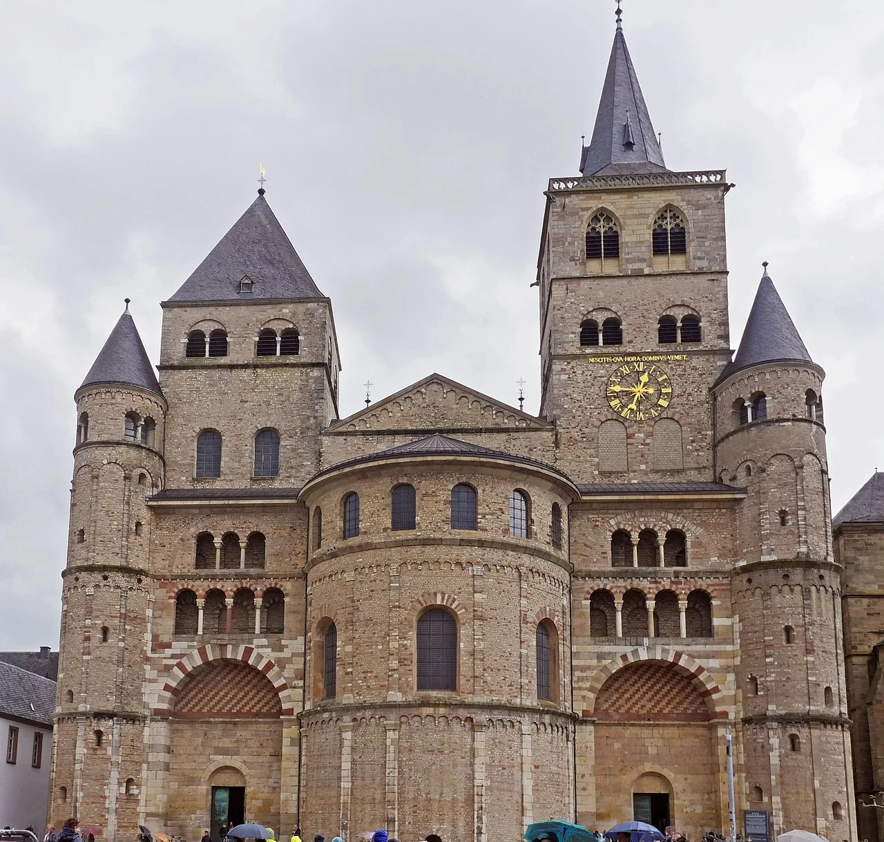 church for the Gloria religious chant church for the Gloria religious chant