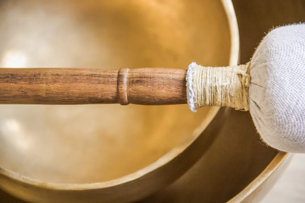 Tibetan Bowl Music: Playlists, Durations, and Goals