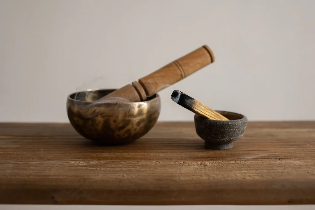 7-Chakra Tibetan Singing Bowl: Simple Protocol for a Session