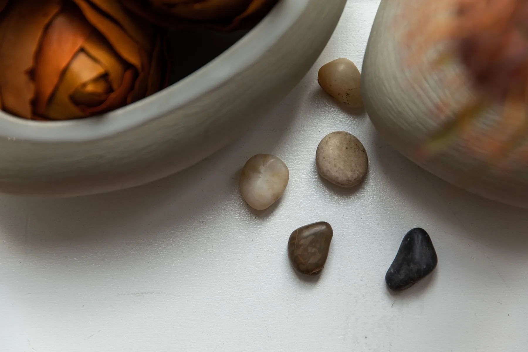 Tibetan bowl with purification stones Tibetan bowl with purification stones